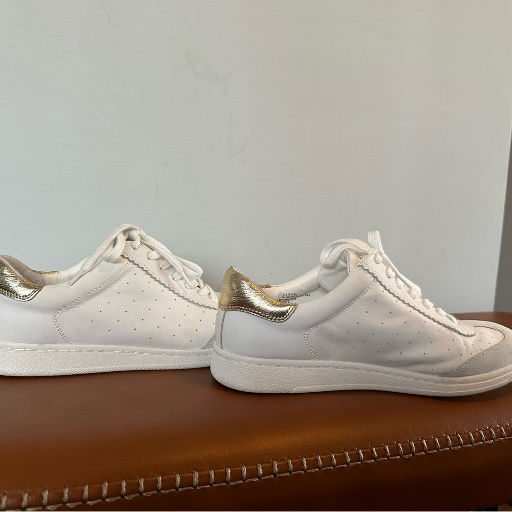 Sofft White and Gold Women's Sneakers 9.5